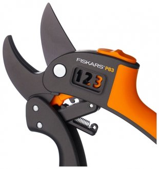 Лучший секатор с храповым механизмом – FISKARS PowerStep P83