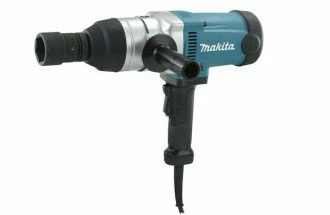 Лучший мощный сетевой гайковерт – Makita TW1000
