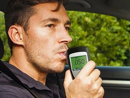 12 лучших алкотестеров