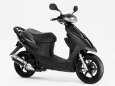 рейтинг лучших скутеров 2021 года. 115 b885311be7236c08b9c321c75993b89e. рейтинг лучших скутеров 2021 года фото. рейтинг лучших скутеров 2021 года-115 b885311be7236c08b9c321c75993b89e. картинка рейтинг лучших скутеров 2021 года. картинка 115 b885311be7236c08b9c321c75993b89e. Владельцы легковушек и внедорожников могут сколь угодно долго посмеиваться над водителями легкой мототехники, обгоняя или прижимая их к обочине, но лишь до той поры, пока, простаивая часами в дорожном заторе, не заприметят юркий, маневренный, виляющий в плотном транспортном потоке небольшой скутер. Именно в такие моменты спешащий водитель крутого джипа с радостью поменялся бы техникой с драйвером-скутеристом.