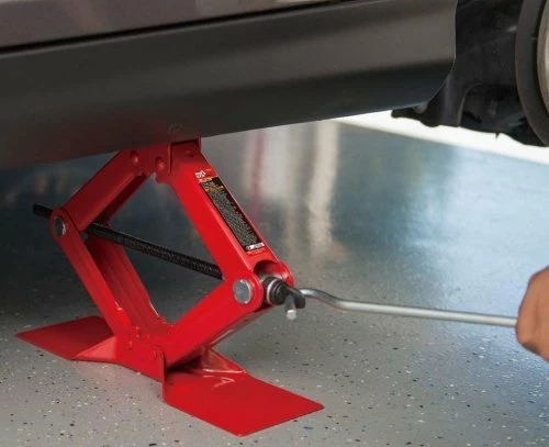 10 лучших автомобильных домкратов