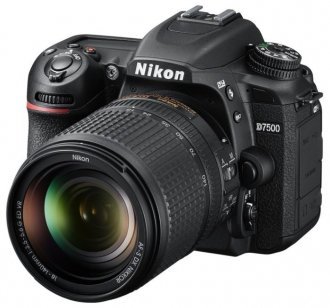 Nikon D7500 Kit