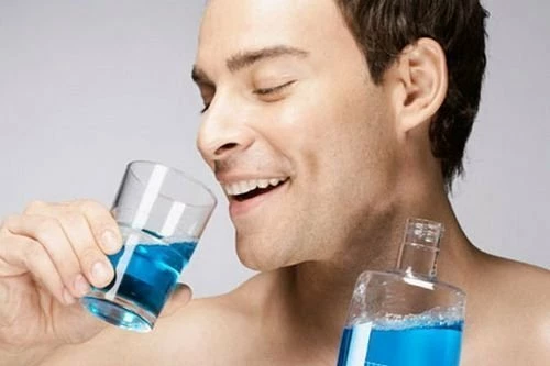 9 лучших ополаскивателей для полости рта