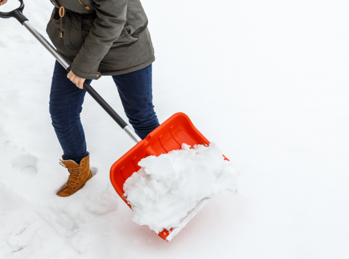 10 лучших лопат для снега