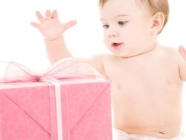 Выбираем подарок мальчику на 1 год: только проверенные идеи!