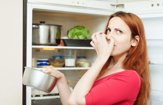 Kaip pašalinti kvapą šaldytuve